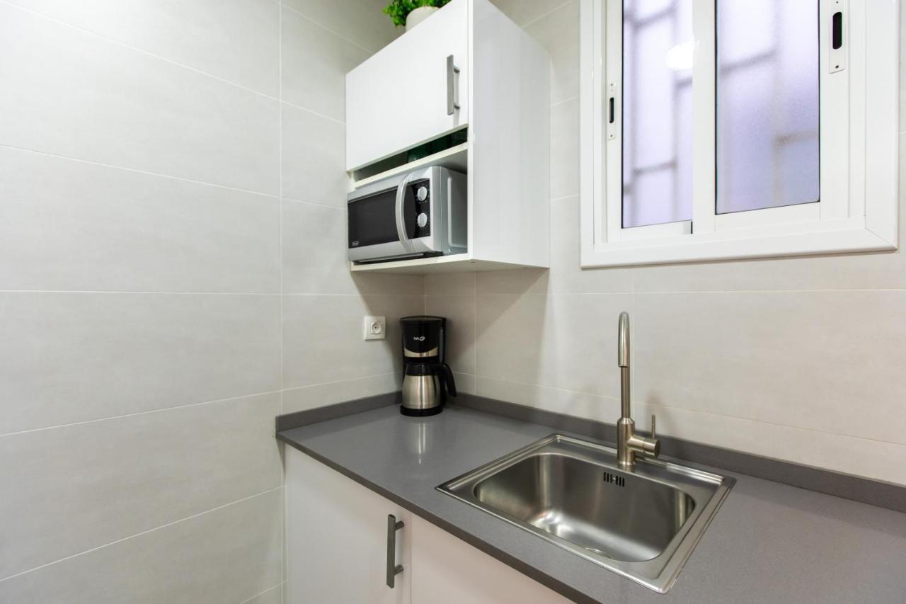 Pere Serafi 2 Bedroom Apartment برشلونة المظهر الخارجي الصورة