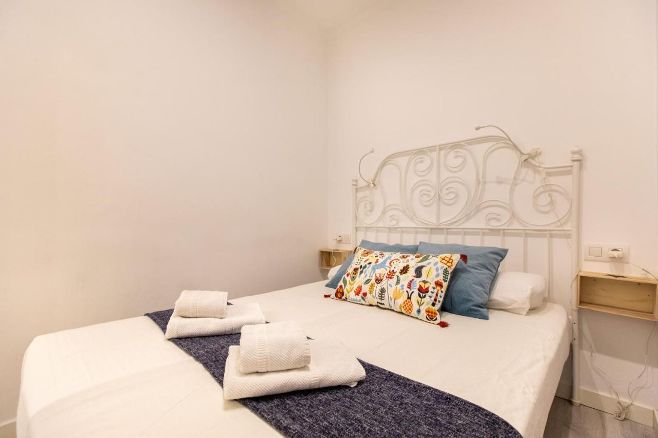 Pere Serafi 2 Bedroom Apartment برشلونة المظهر الخارجي الصورة