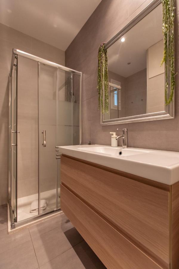 Pere Serafi 2 Bedroom Apartment برشلونة المظهر الخارجي الصورة