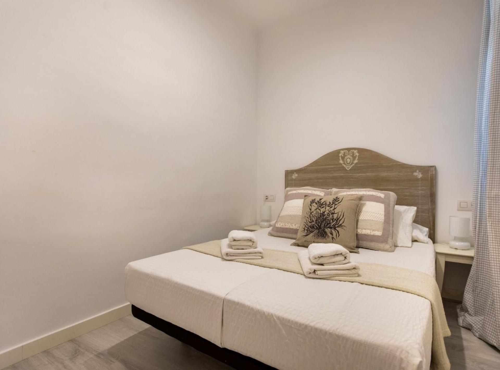 Pere Serafi 2 Bedroom Apartment برشلونة المظهر الخارجي الصورة