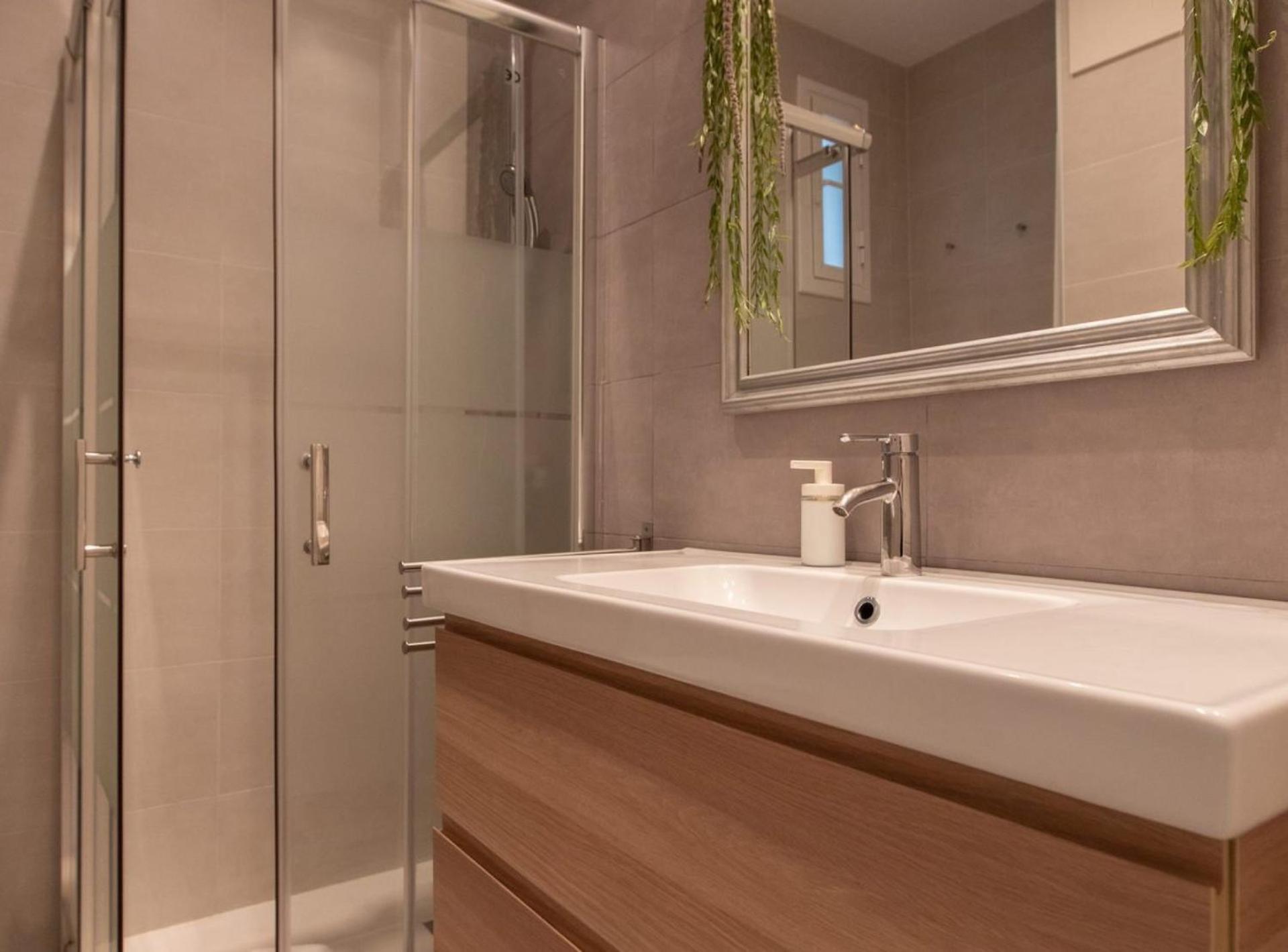 Pere Serafi 2 Bedroom Apartment برشلونة المظهر الخارجي الصورة