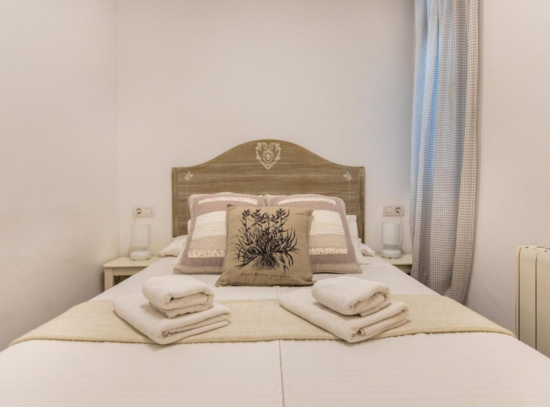 Pere Serafi 2 Bedroom Apartment برشلونة المظهر الخارجي الصورة