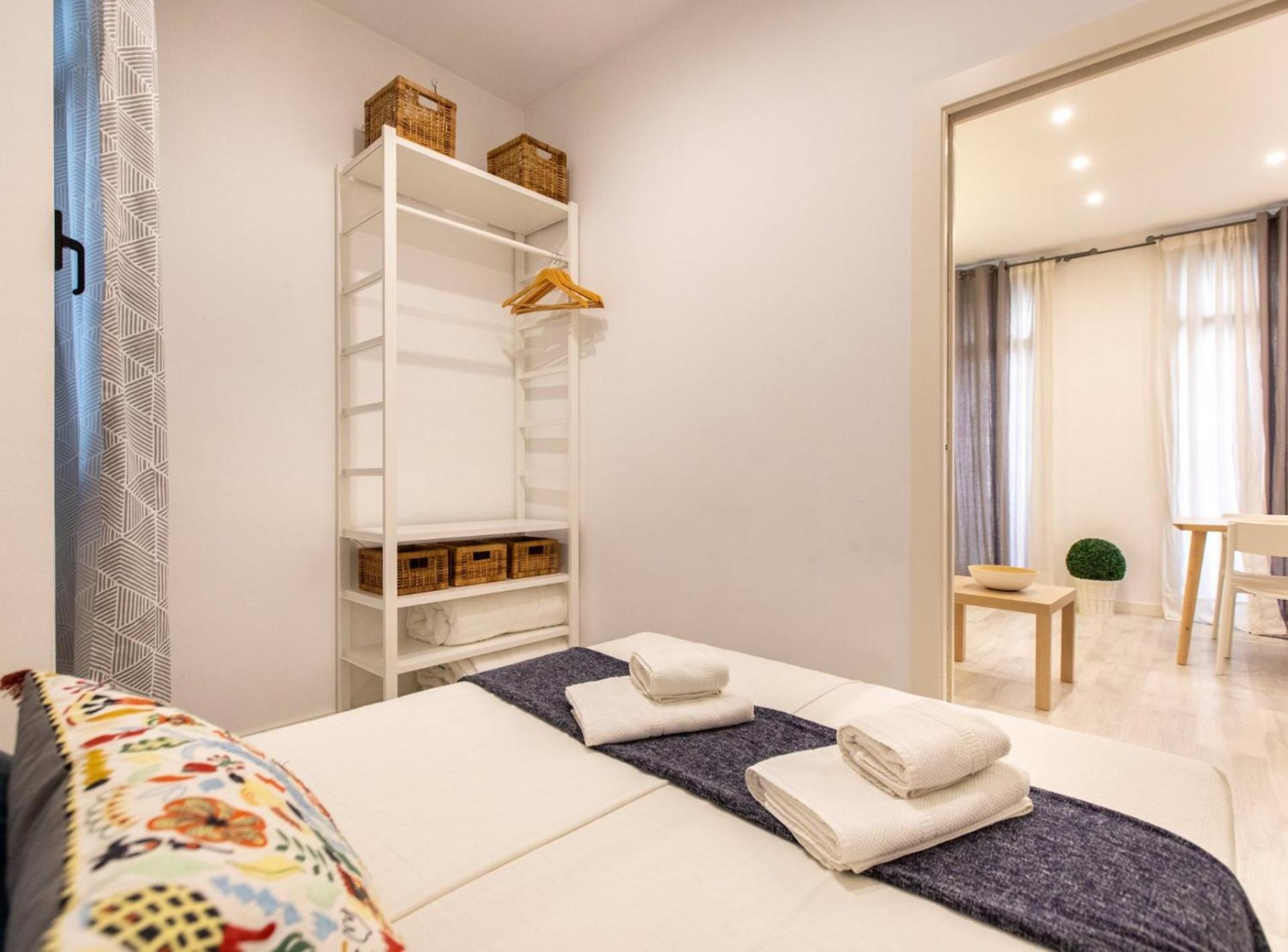 Pere Serafi 2 Bedroom Apartment برشلونة المظهر الخارجي الصورة